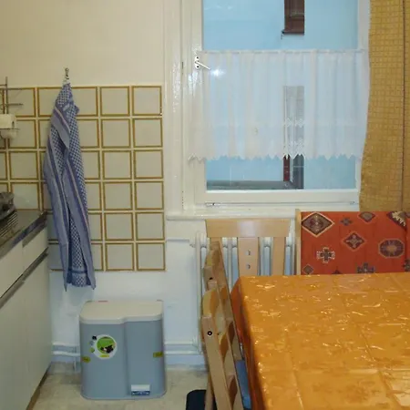 2 Meyer Apartment