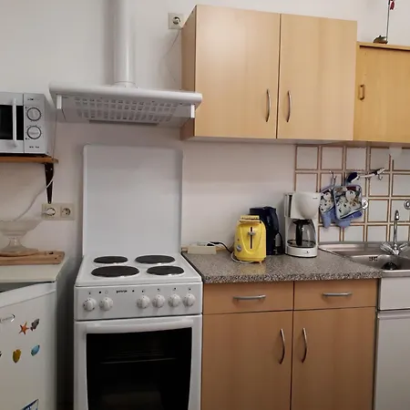 2 Meyer Apartment